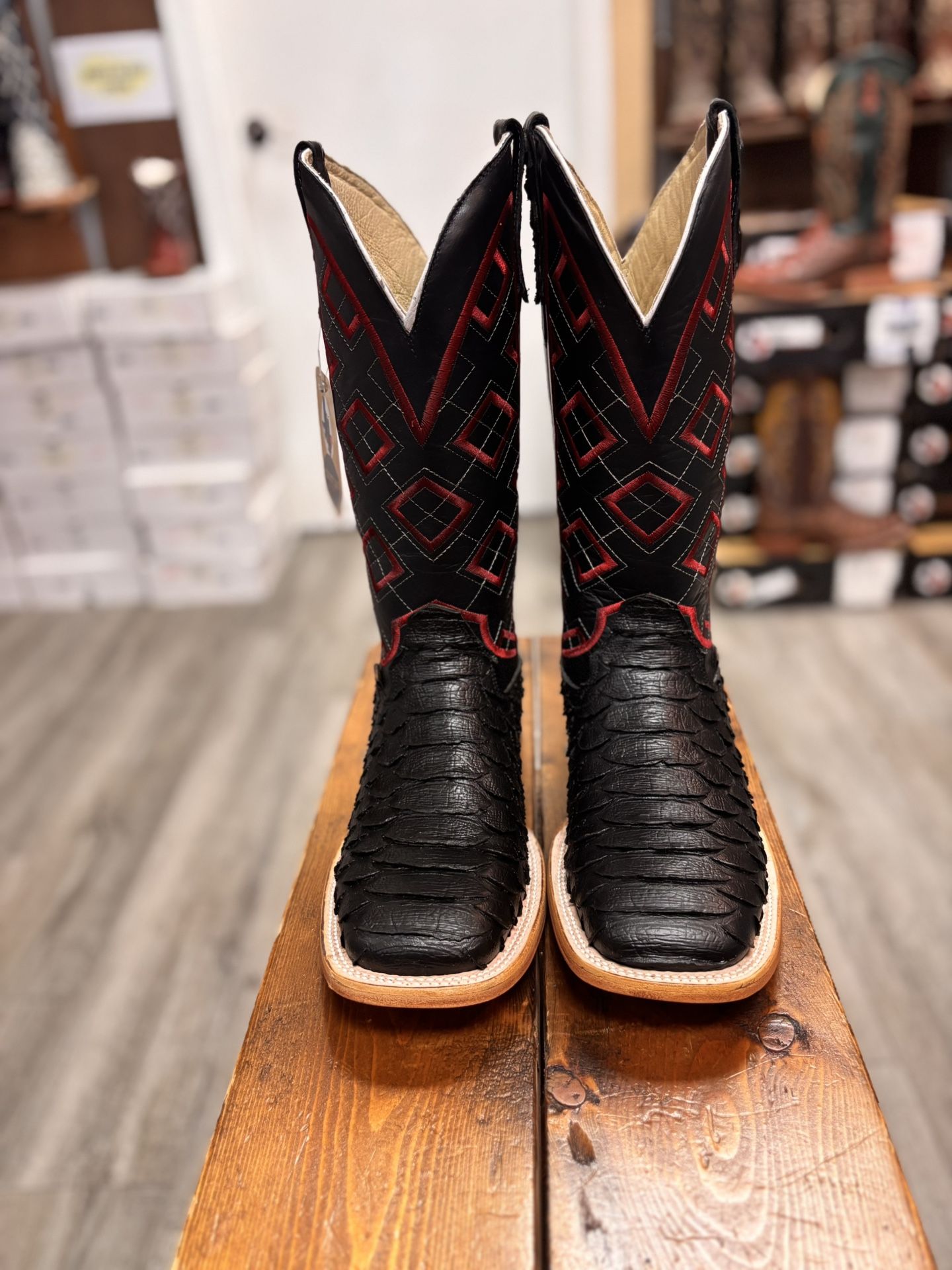 men boots 