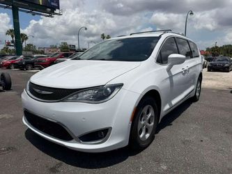 2017 Chrysler Pacifica Touring-L Plus Minivan 4D