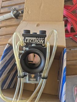 Lectron pro series crf carb with Rebuild kit and needles