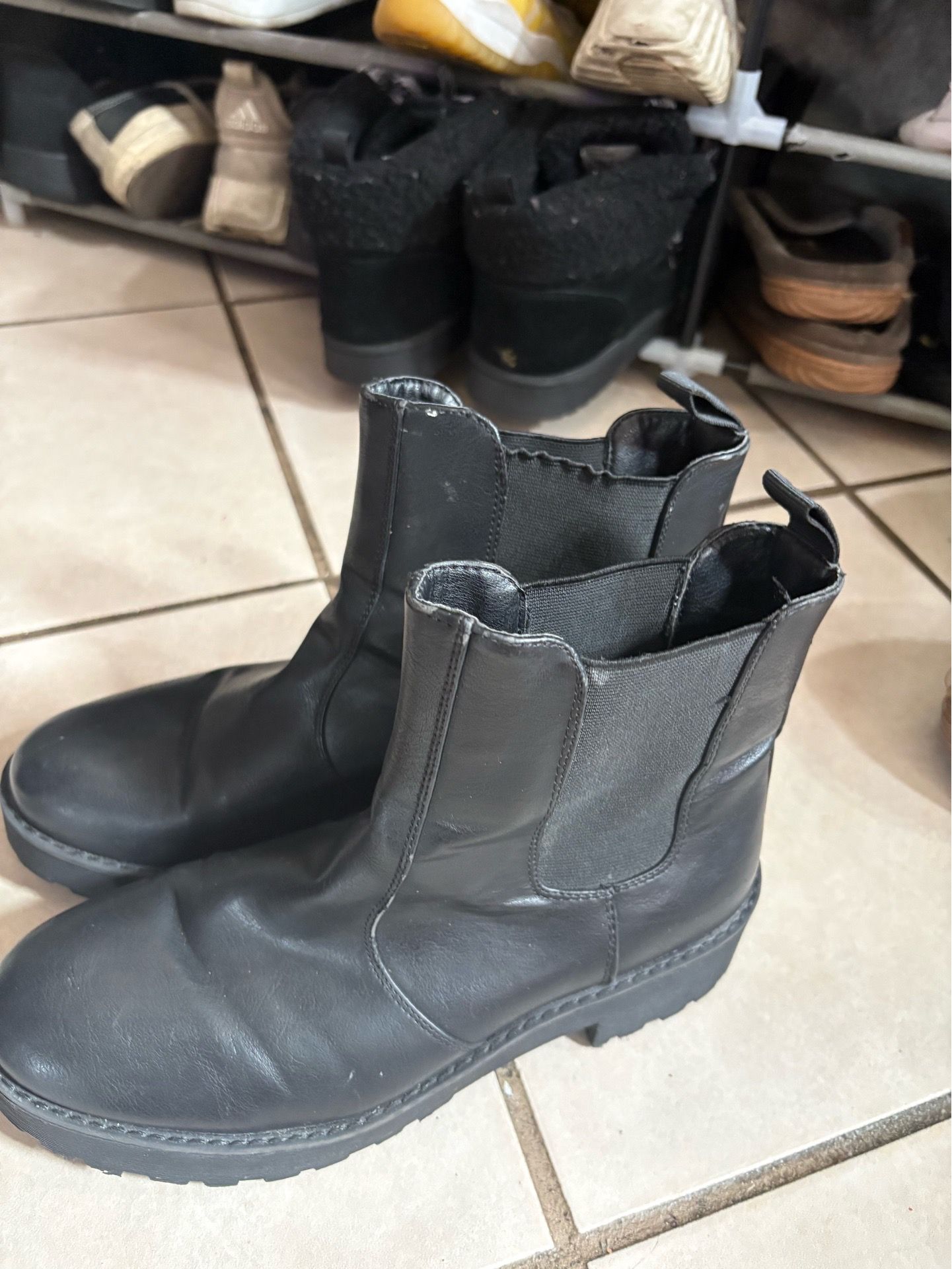 Boots 8.5