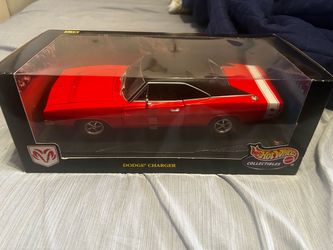 1:18 Hot Wheels 1969 Dodge Charger model car
