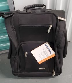 Traveling 14-inch Wheeled Carry-On