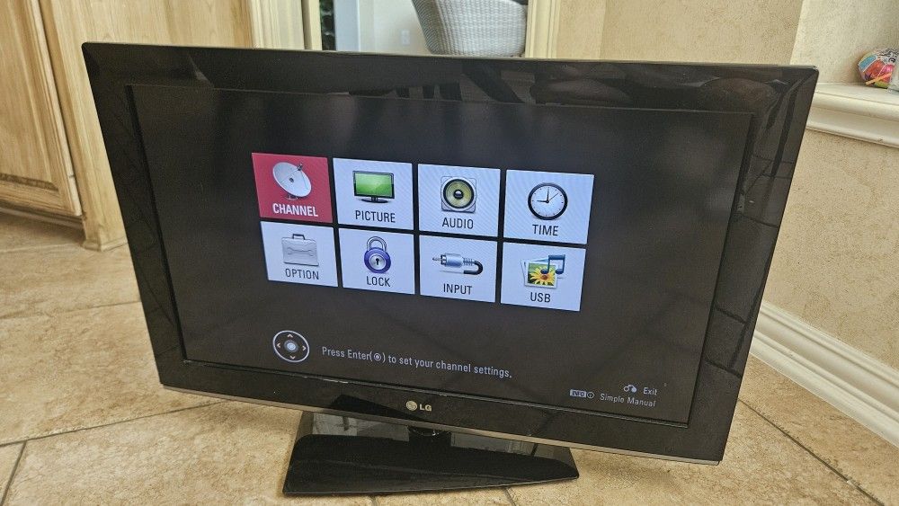 LG 32" Lcd TV - $10