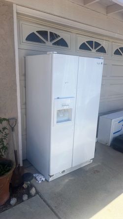 Whrilpool white fridge