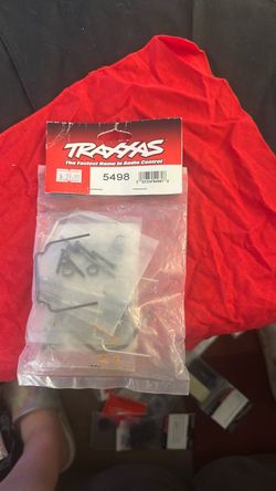 Traxxas 5498 sway bar kit Revo front and rear includes thick and thin sway bars and adjustable linkage requires part 5411 to install rear bumper