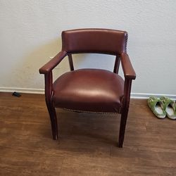 4x Burgundy Vegan Leather Vintage Office Chairs