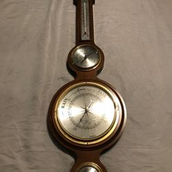 Vintage Howard Miller Catalina Clock and Weather Station  (612-718)