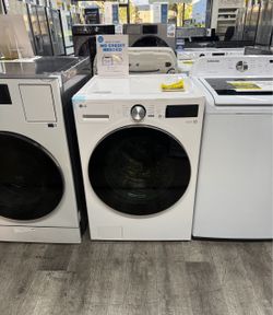 LG - 5.0 Cu. Ft. High-Efficiency Stackable Smart Front Load Washer with Steam and TurboWash 360° - Alpine White ‼️