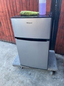 Refrigerator small