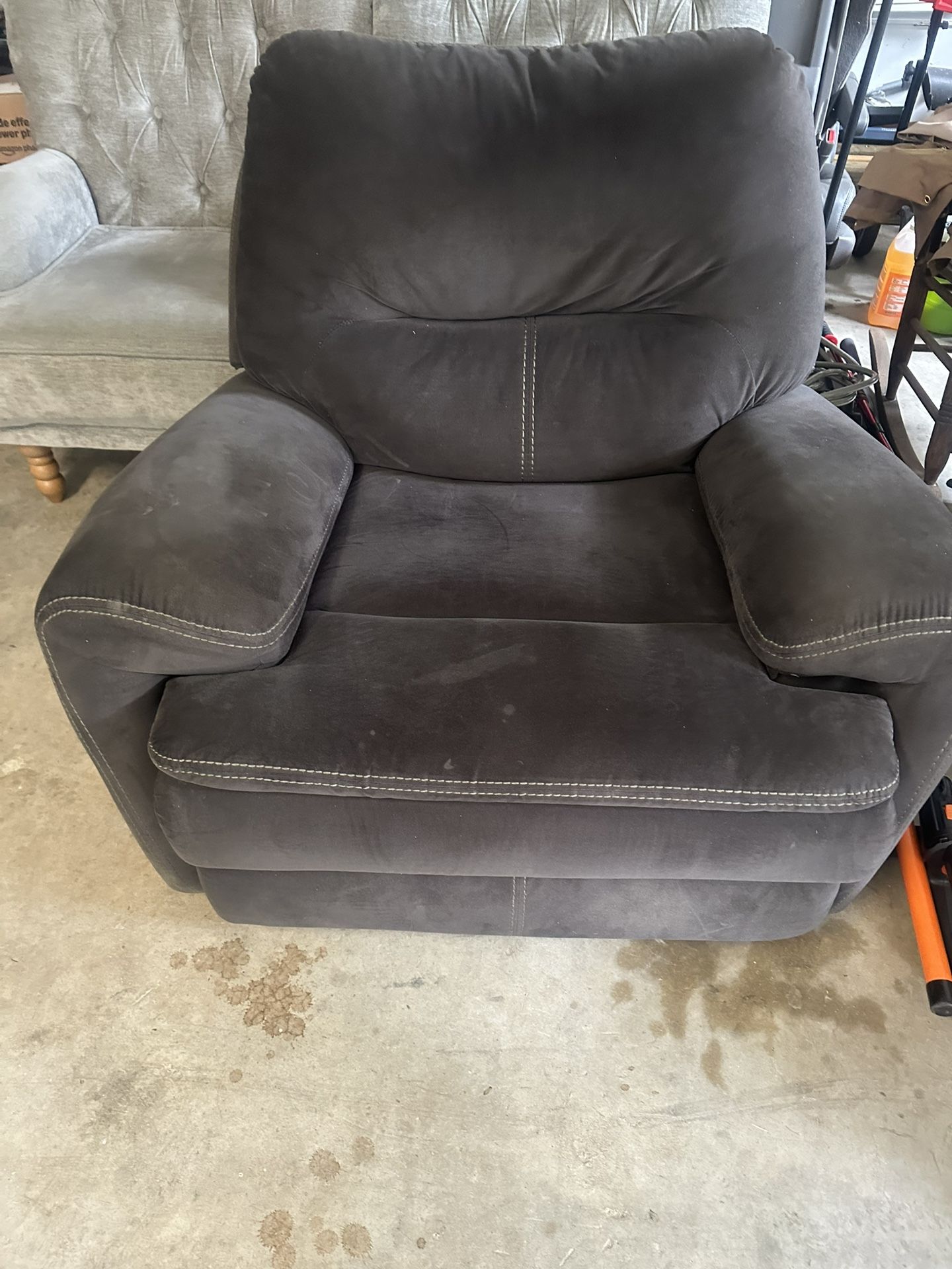 Dark Gray Large Recliner
