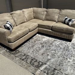 Great Condition L Sectional Couch Sofa 