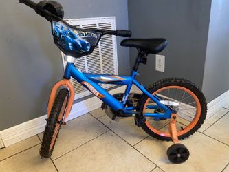 Boys Hot Wheels Bike 