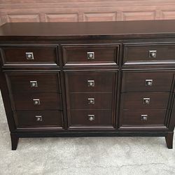 Dark Brown Solid Wood 9 Drawer Dresser