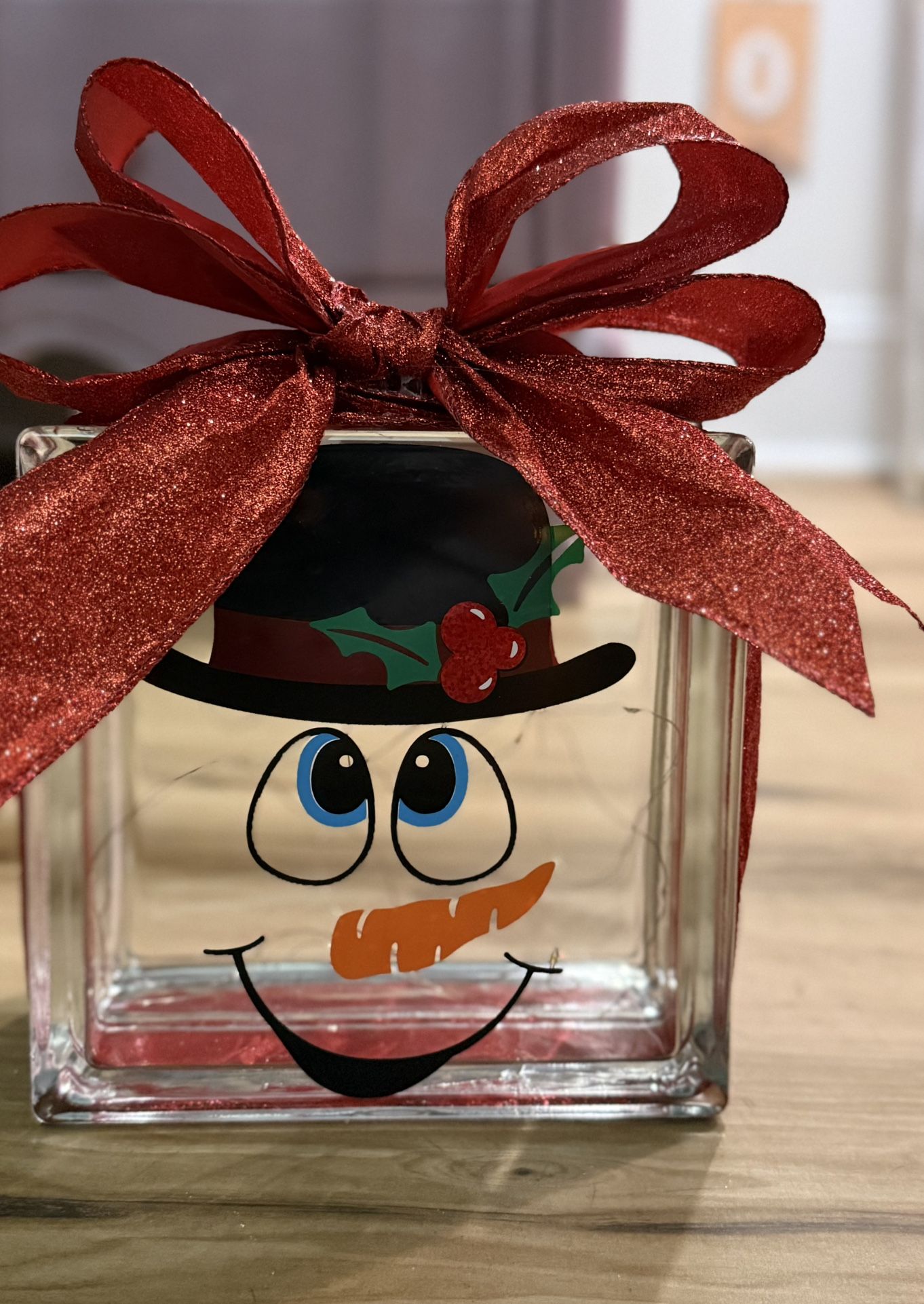 Glass square block with lights(Mr. Snowman)