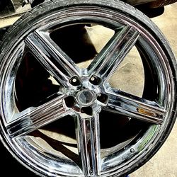 24 Inch Chrome Wheels 250$ Also Assorted Size Used Good Condition Tires Reasonable Price Guaranteed 