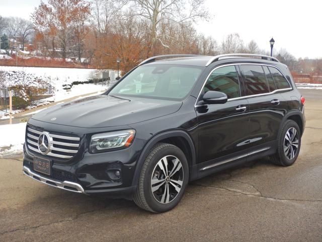 2025 Mercedes-Benz GLB 250