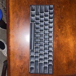 DK61 60% keyboard yellow switches