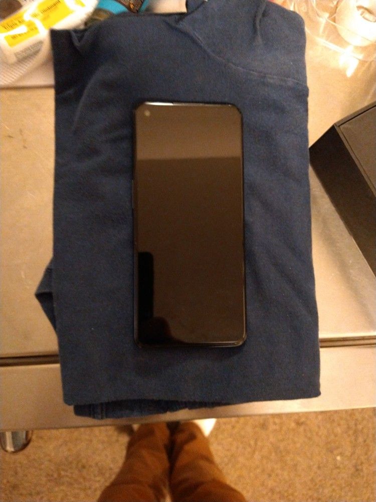OnePlus N10 5 G