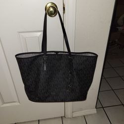 Michael Kors Tote!