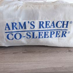 Arm’s Reach Co-Sleeper Infant Bassinet – Bedside Sleeper (Used)