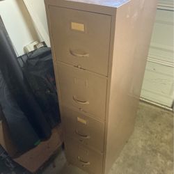 4 Drawer File Cabinet 