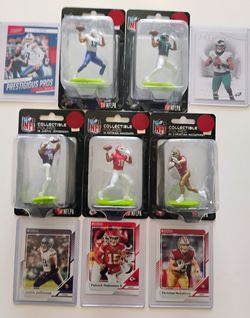 Football Mini Figurines + Card!