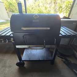 Charbroil 30' Barbecue Grill Charcoal Grill W COVER