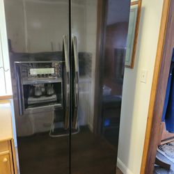 Kitchen Aid Black Side By Side Refrigerator 