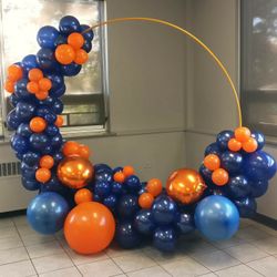 Round Arch Frame With Balloons Garland