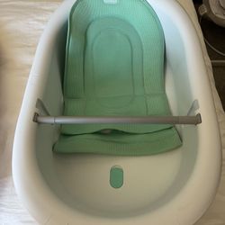 Frida Baby 4-in-1 Grow-with-Me Baby Bathtub, Baby Tub for Newborns to Toddler with Removable Bath Seat & Backrest for Bath Support in Tub