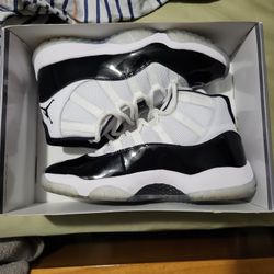 $200 OBO Only Used 5 Times Jordan Concord 11s Size 11 