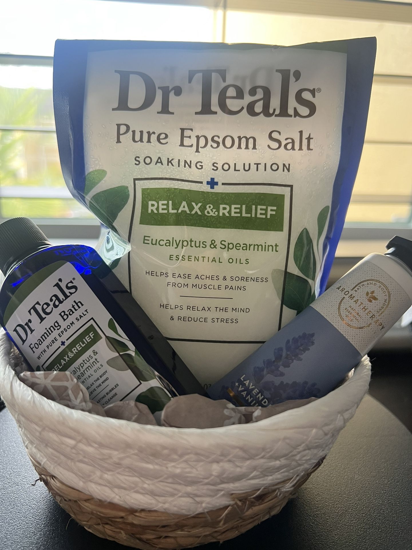 Dr teal - Small Gift Basket