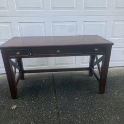 Beautiful Lightly used Furniture 