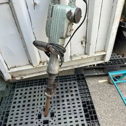 Hitachi jack hammer, jackhammer 