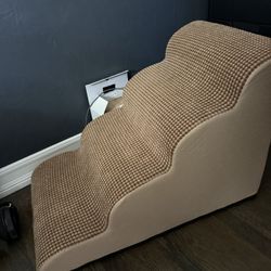 Pet stairs - Brand New! ~20’ High, Perfect For Beds & Couches
