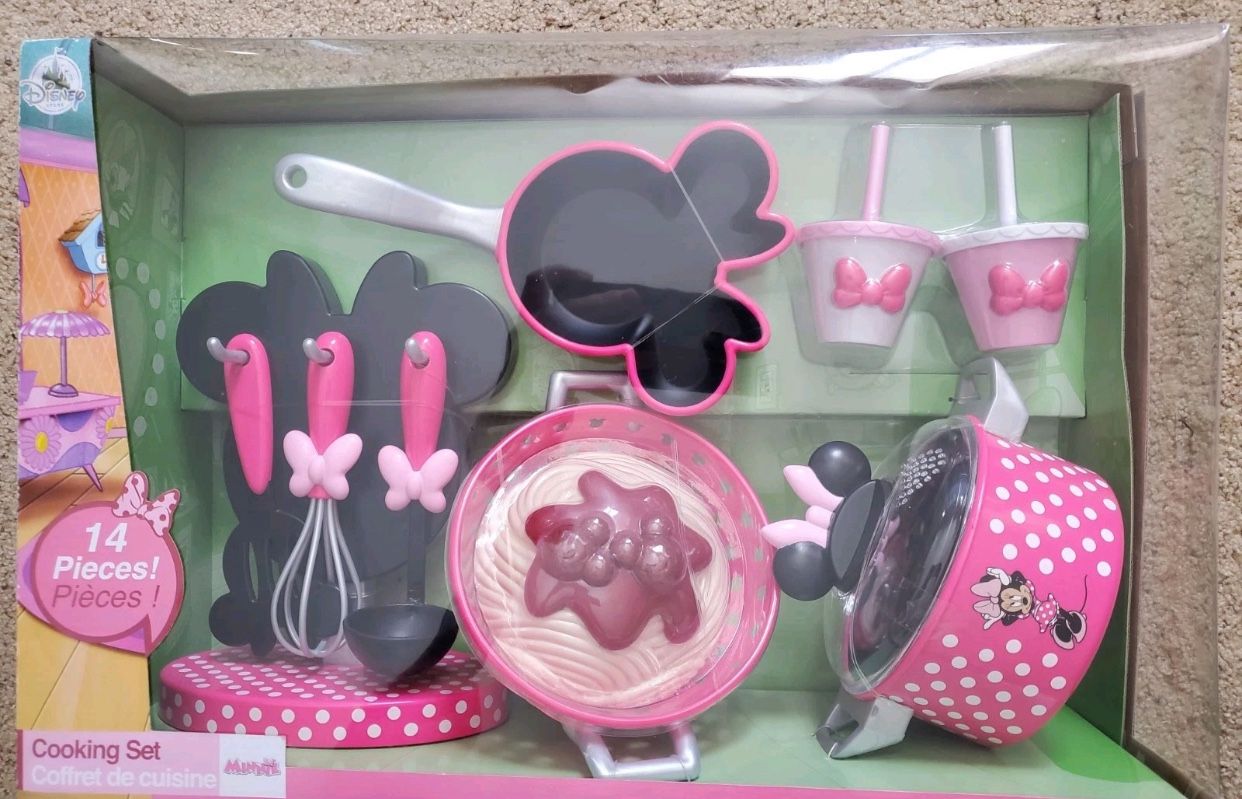 Disney Minnie Mouse Cooking Set Exclusive Playset New