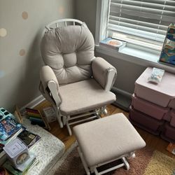 Slider With Ottoman Nursery 