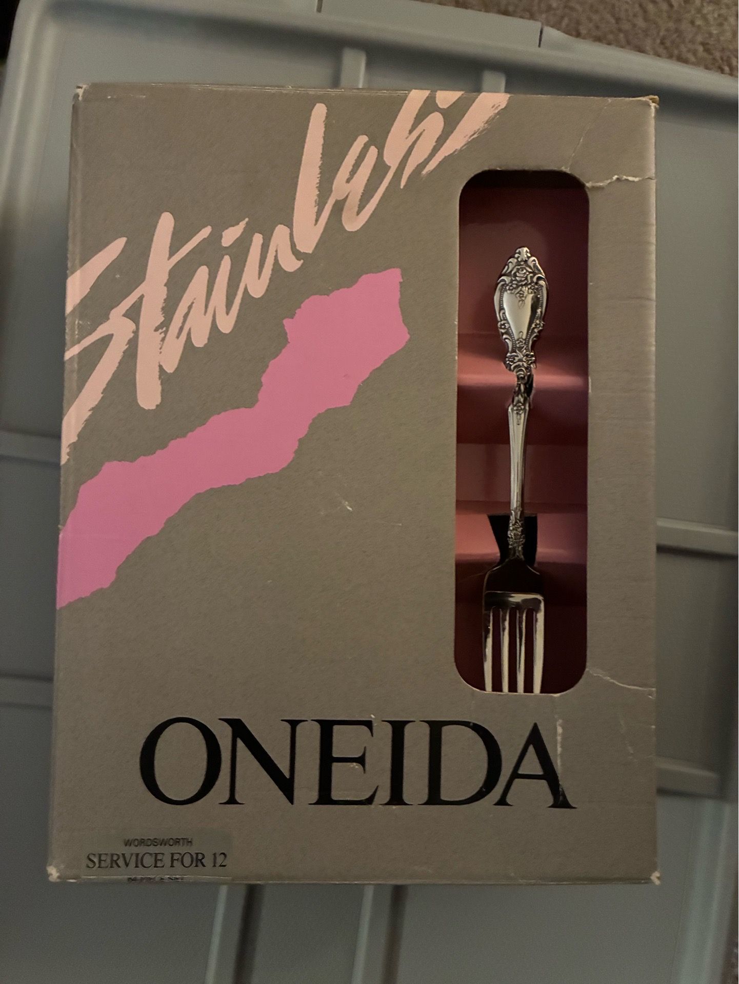 Onieda Wordsworth service for 12 NIB