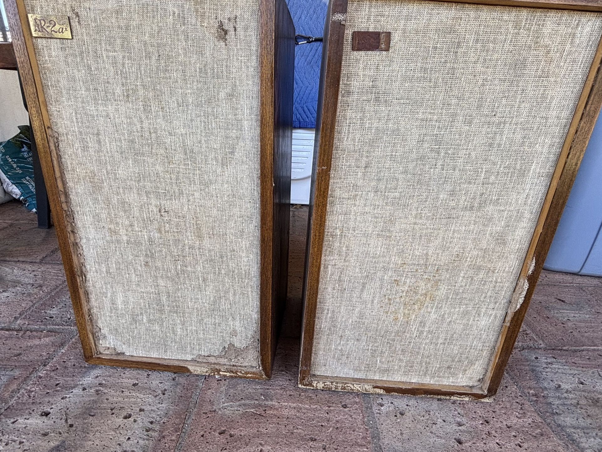 Pair of Acoustic Research Speakers AR-2ax