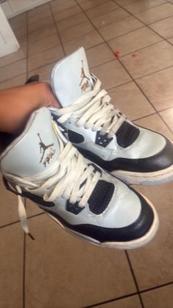Air Jordan 4 Retro GS 'Platinum Gold'
