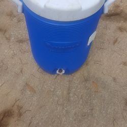 Rubbermaid Water Cooler