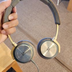 Bang & Olufsen H8 Headphones 