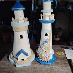 2 Lighthouses