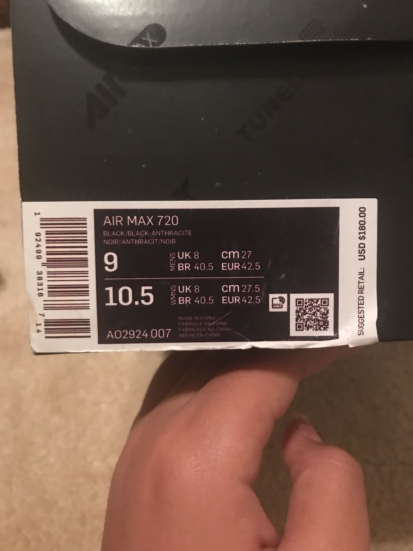 Nike air max’s 720 SIZE 9 {GREAT DEAL}