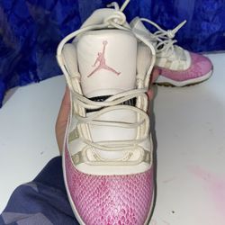 Pink top snake 11s