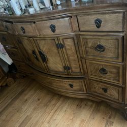 Queen Bedroom Set 