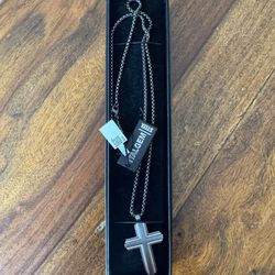 CROSS PENDANT - NEW 