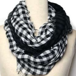 Steve Madden black and white plaid infinity scarf