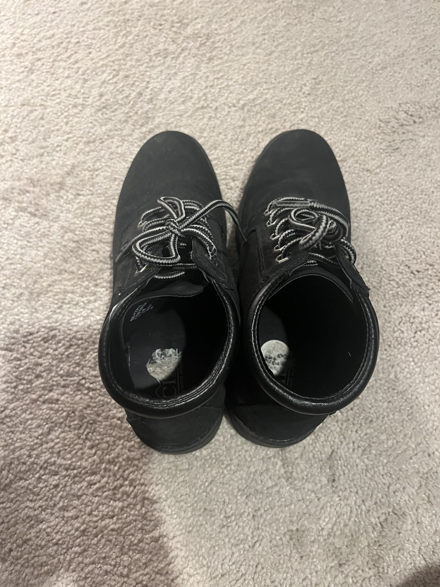 Winter Boots ( Size 7.5)