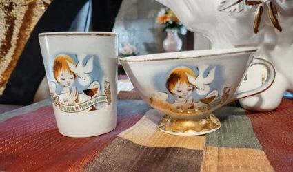 FROM SPAIN,VINTAGE PRIMERA COMUNIÓN porcelain cup and glass